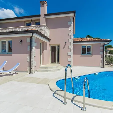 Contessa Vila